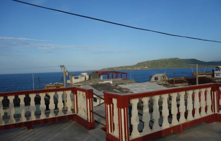 Casa Tropical Frank Oliveros