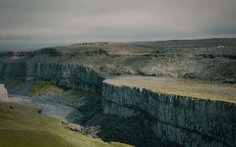 JOUR 5 : Egilsstaðir – Dettifoss – Húsavík – Mývatn Haut-plateau lunaire – Cascade la plus puissante d’Europe – Canyon glaciaire – Observation des baleines