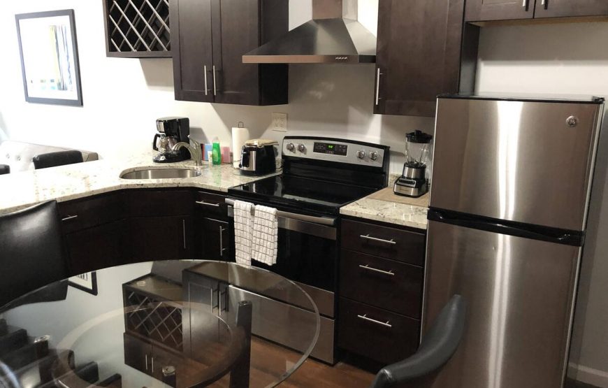 Canal Street 30 Day Stays