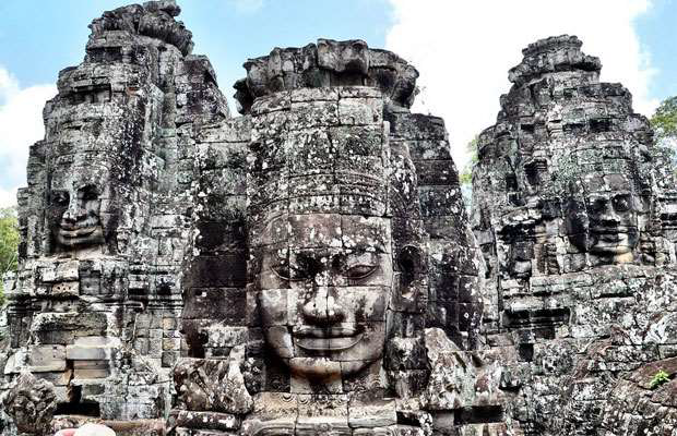 JOUR 12 - SIEMREAP – ANGKOR THOM & ANGKOR WAT